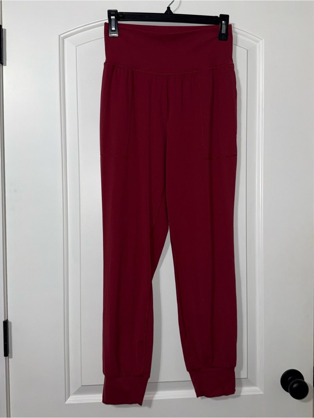 Athleta Salutation High Rise Jogger Women’s Size Small Brick Red Pockets 531288